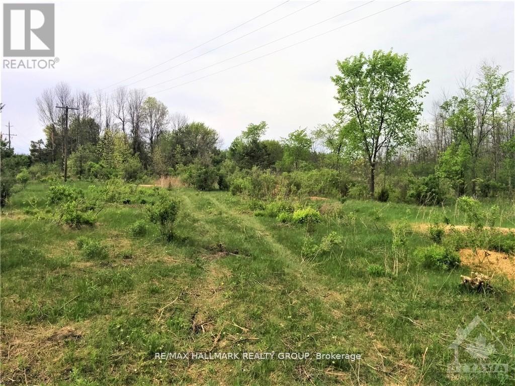 49 Rideau Avenue N, Montague, Ontario  K7A 4W1 - Photo 2 - X12646964