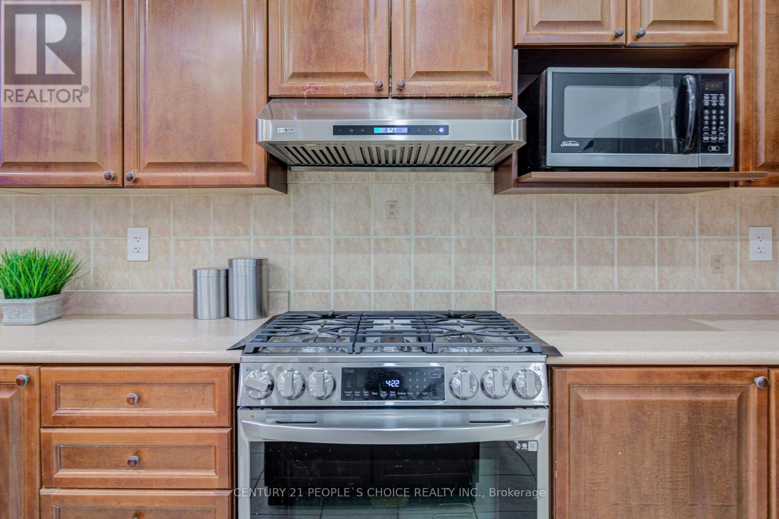 25 Dwyer Drive, Brampton, Ontario  L6S 6L2 - Photo 20 - W12646870