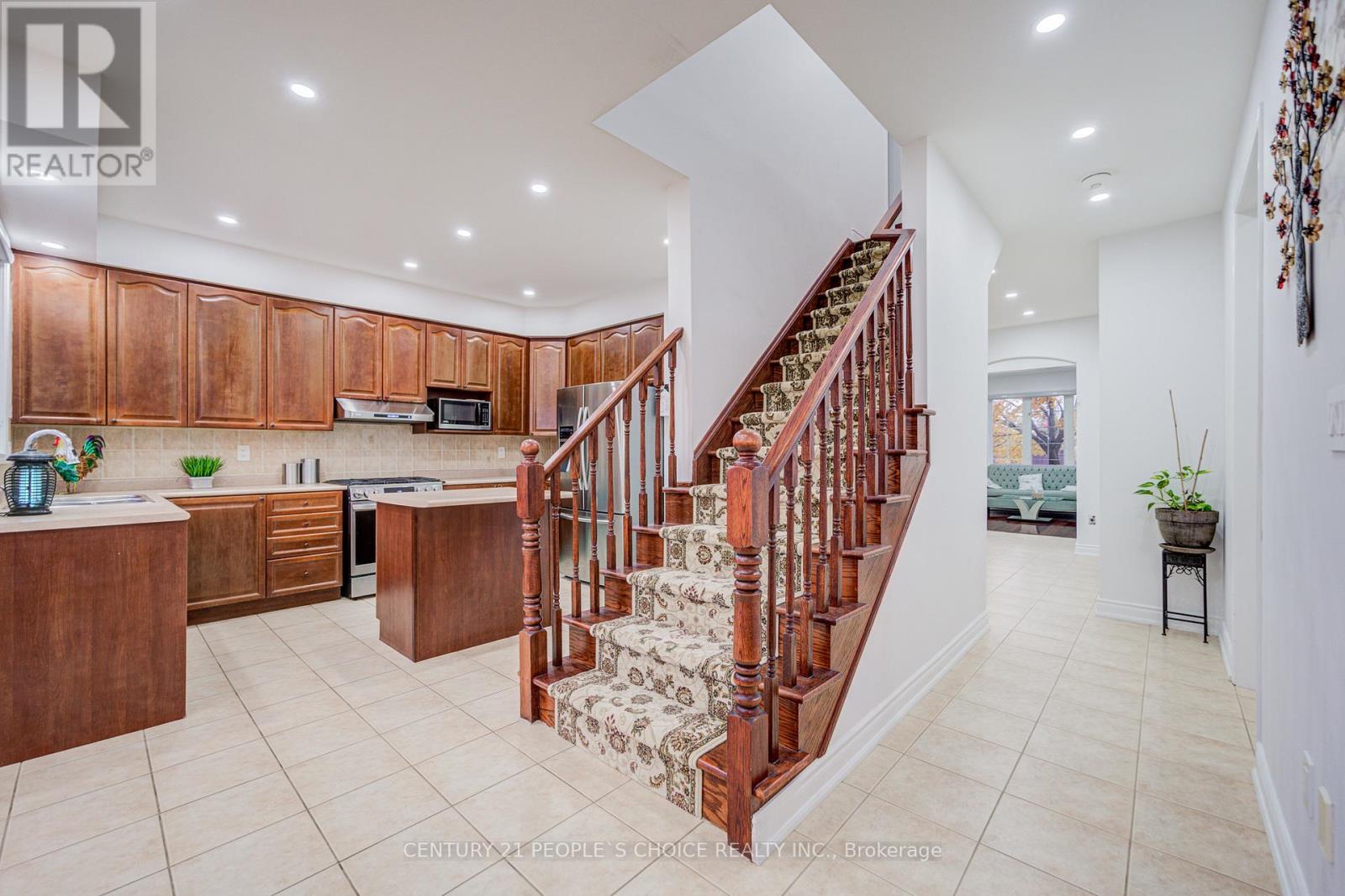 25 Dwyer Drive, Brampton, Ontario  L6S 6L2 - Photo 16 - W12646870