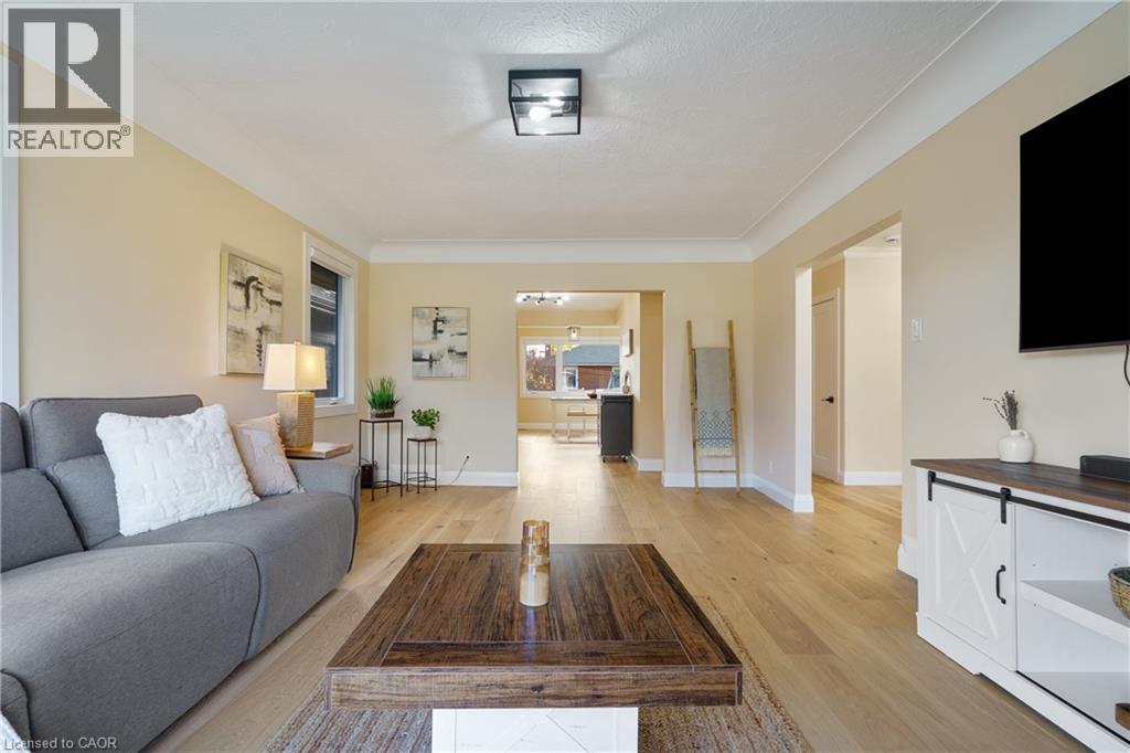 11 Mcmaster Avenue, Dundas, Ontario  L9H 4M6 - Photo 9 - 40788920