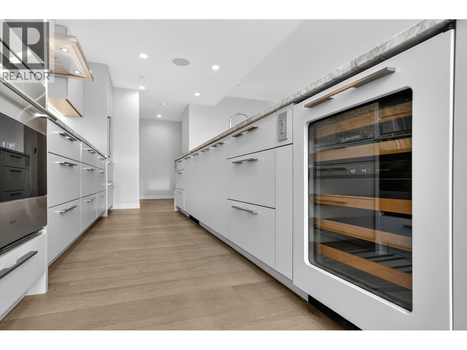 2403 1335 Howe Street, Vancouver, British Columbia  V6Z 0H1 - Photo 12 - R3070427