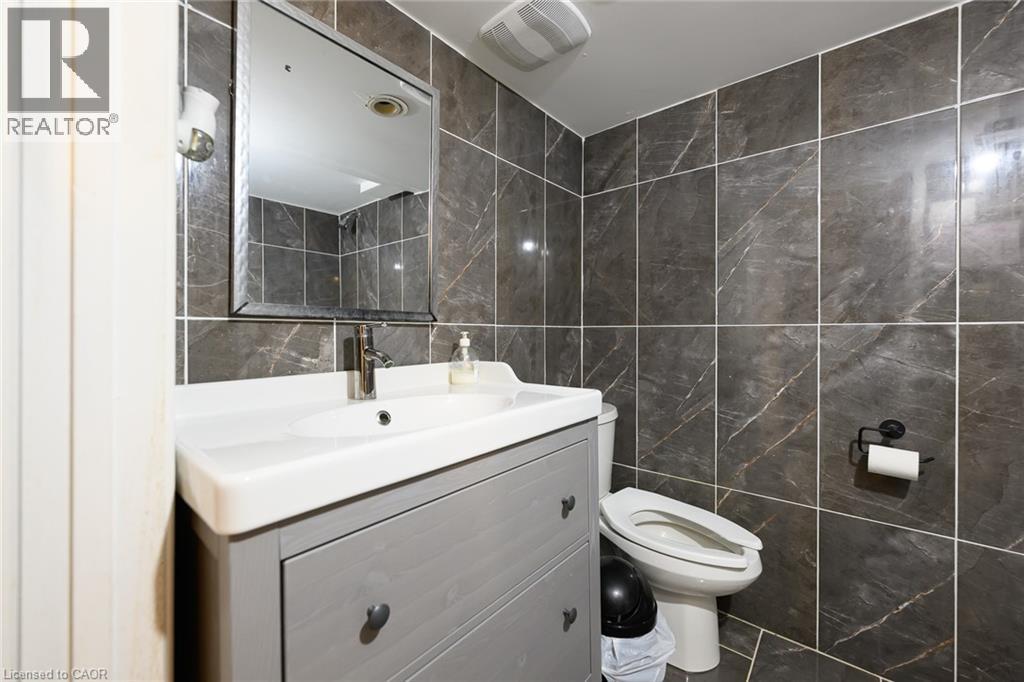 944 King Street W, Hamilton, Ontario  L8S 1K6 - Photo 18 - 40794875