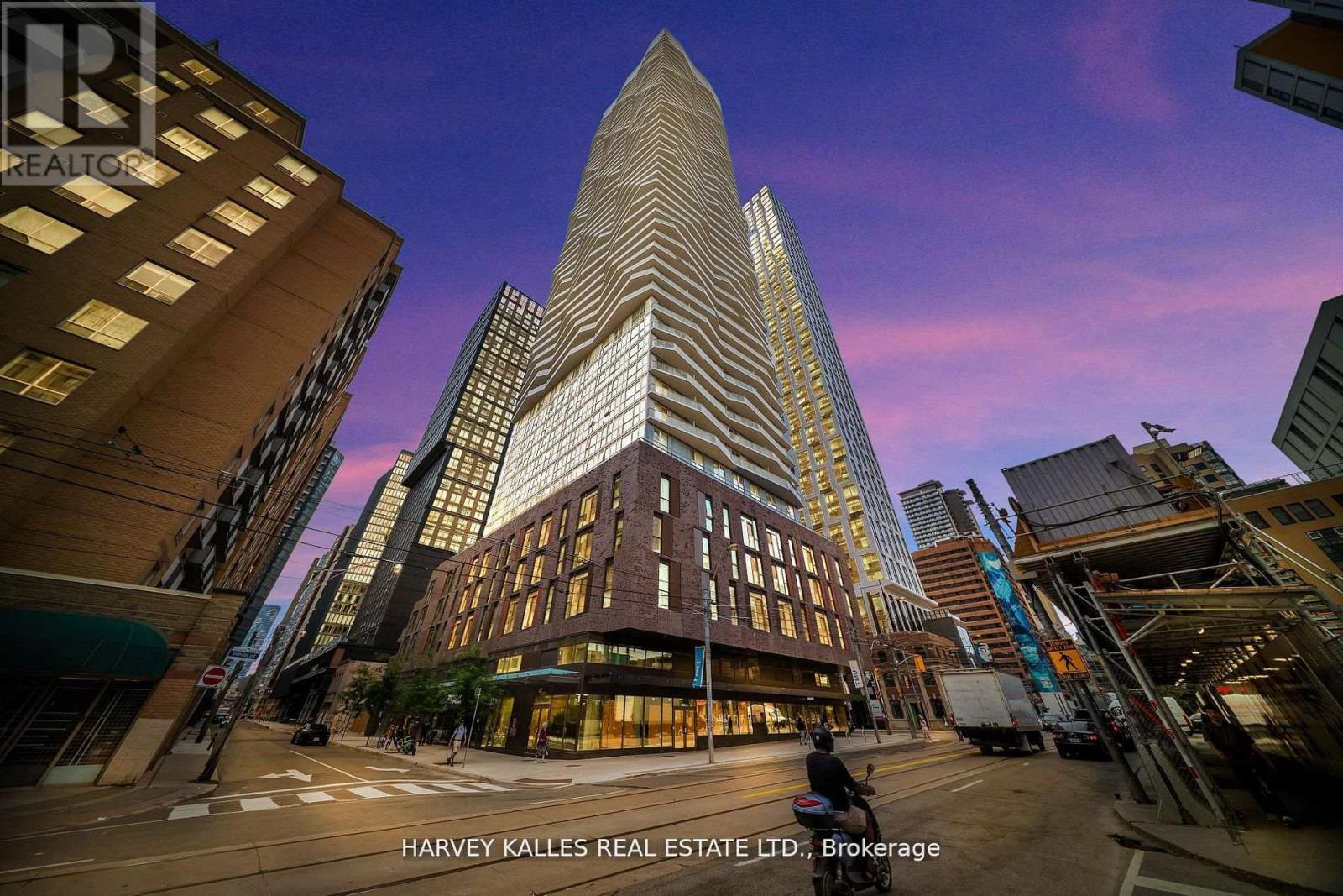 3511 - 100 Dalhousie Street, Toronto, Ontario  M5B 0C7 - Photo 2 - C12645318