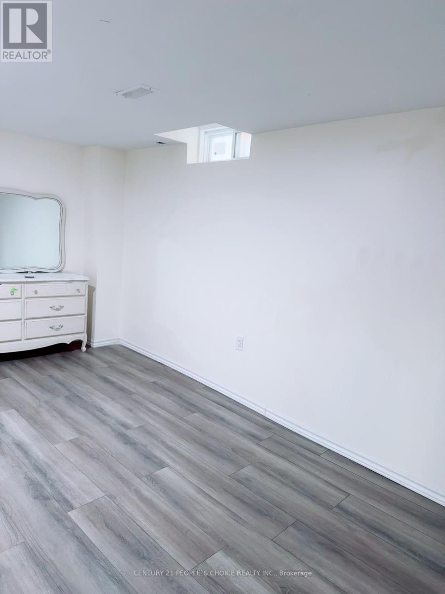 Bsmt - 118 Blackwell Crescent, Bradford West Gwillimbury, Ontario  L3Z 4L4 - Photo 17 - N12630962