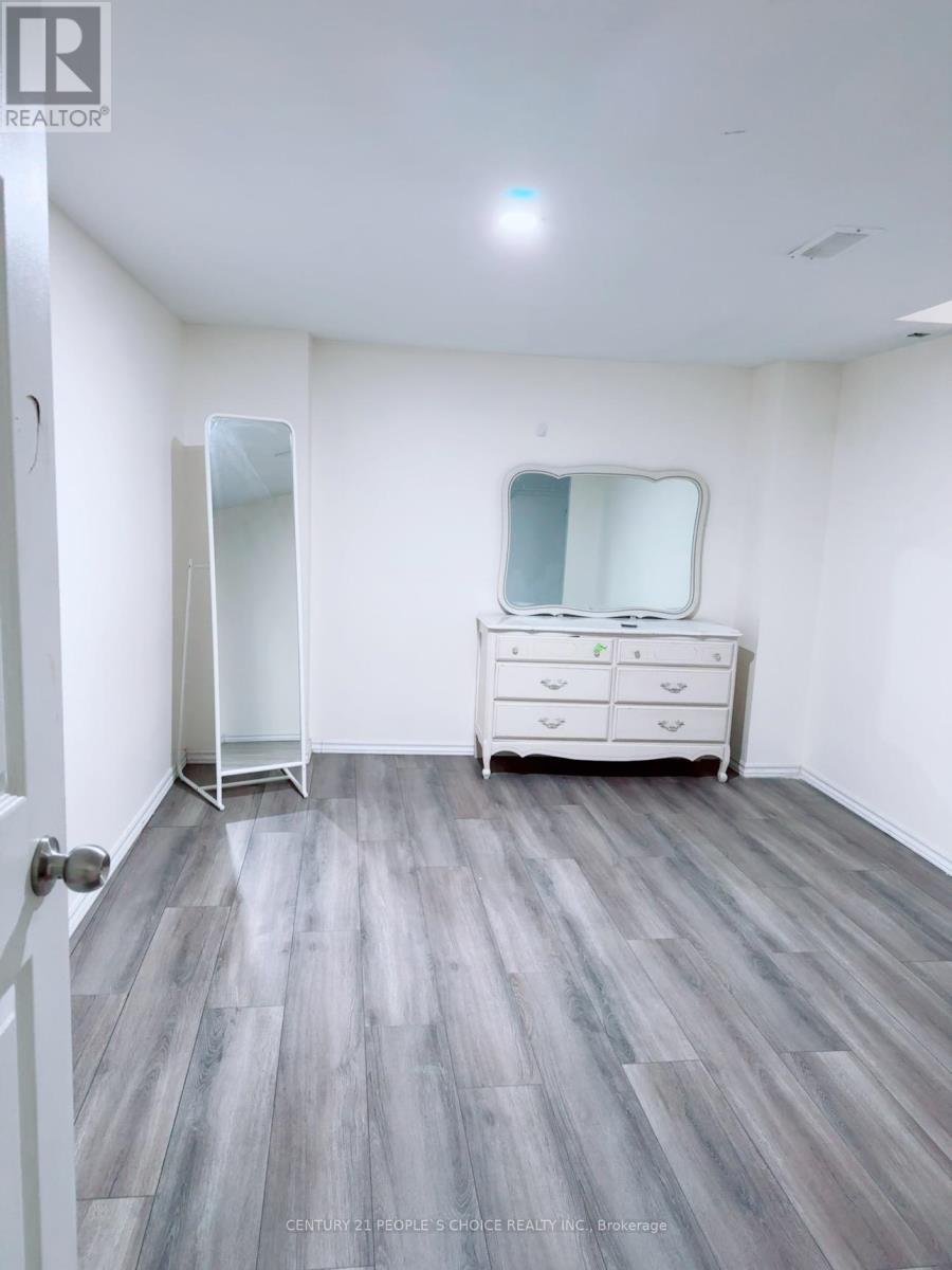 Bsmt - 118 Blackwell Crescent, Bradford West Gwillimbury, Ontario  L3Z 4L4 - Photo 9 - N12630962