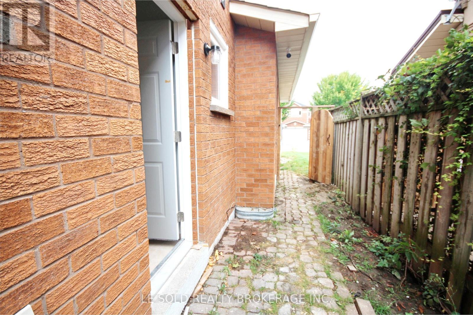 Basement - 139 Walford Road, Markham, Ontario  L3S 2T7 - Photo 6 - N12646970