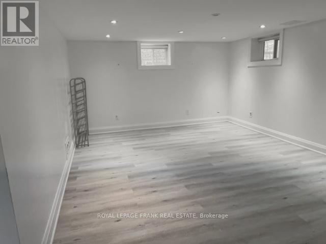 109 Flora Drive, Toronto, Ontario  M1P 1A7 - Photo 17 - E12647082