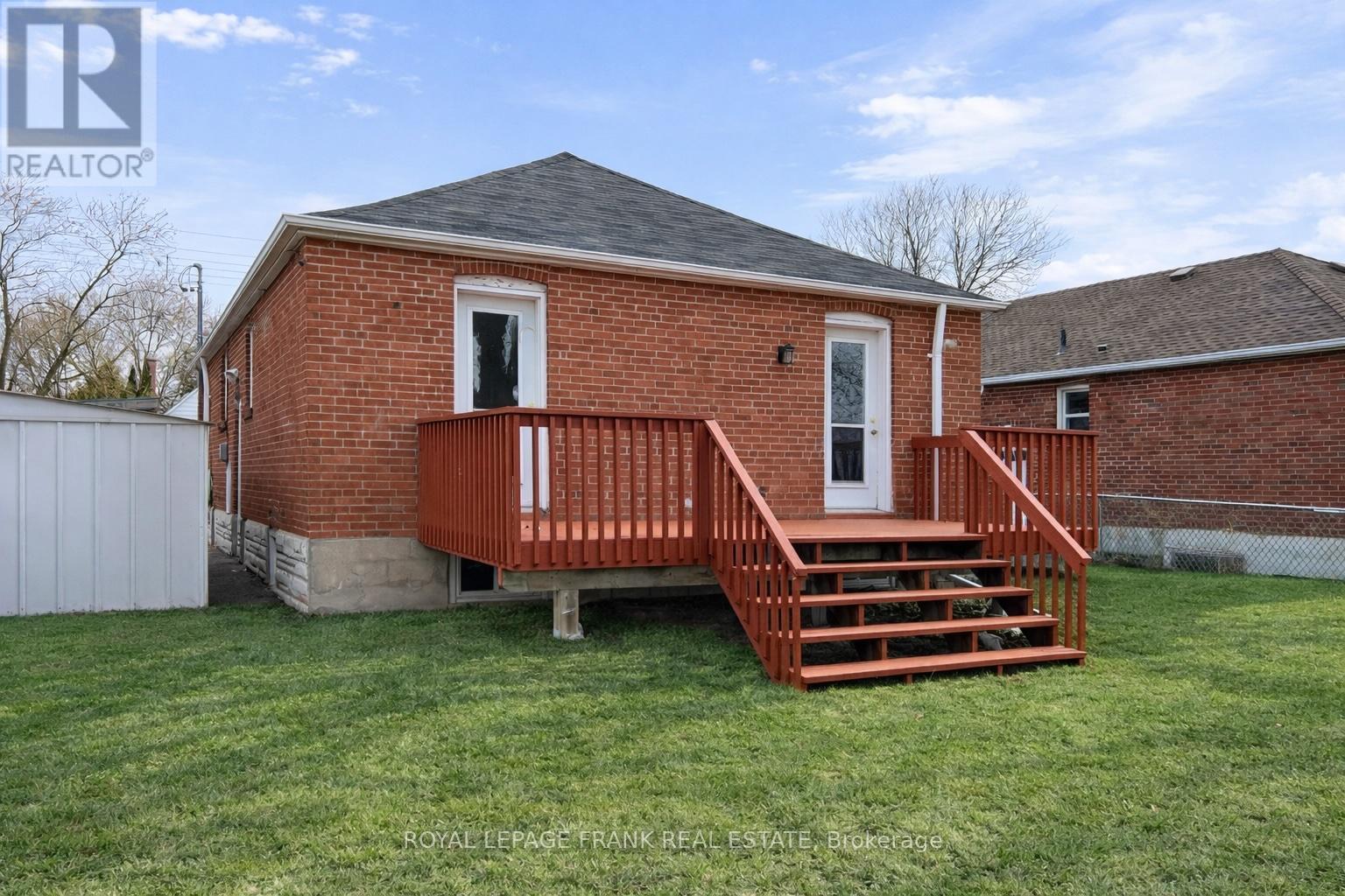 109 Flora Drive, Toronto, Ontario  M1P 1A7 - Photo 2 - E12647082