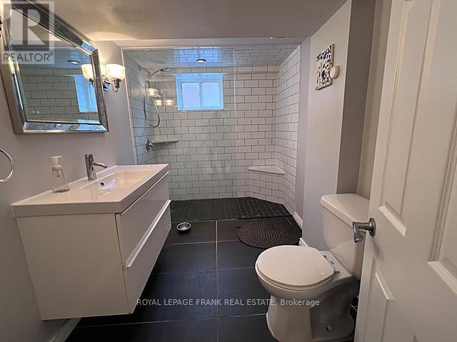 109 Flora Drive, Toronto, Ontario  M1P 1A7 - Photo 23 - E12647082