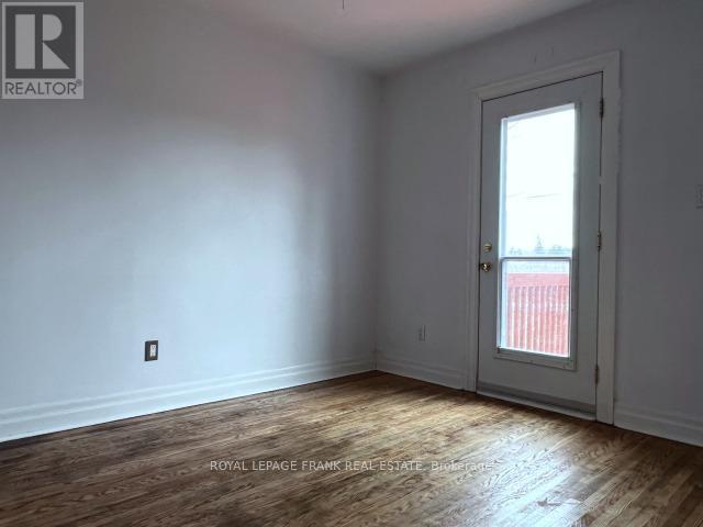 109 Flora Drive, Toronto, Ontario  M1P 1A7 - Photo 7 - E12647082