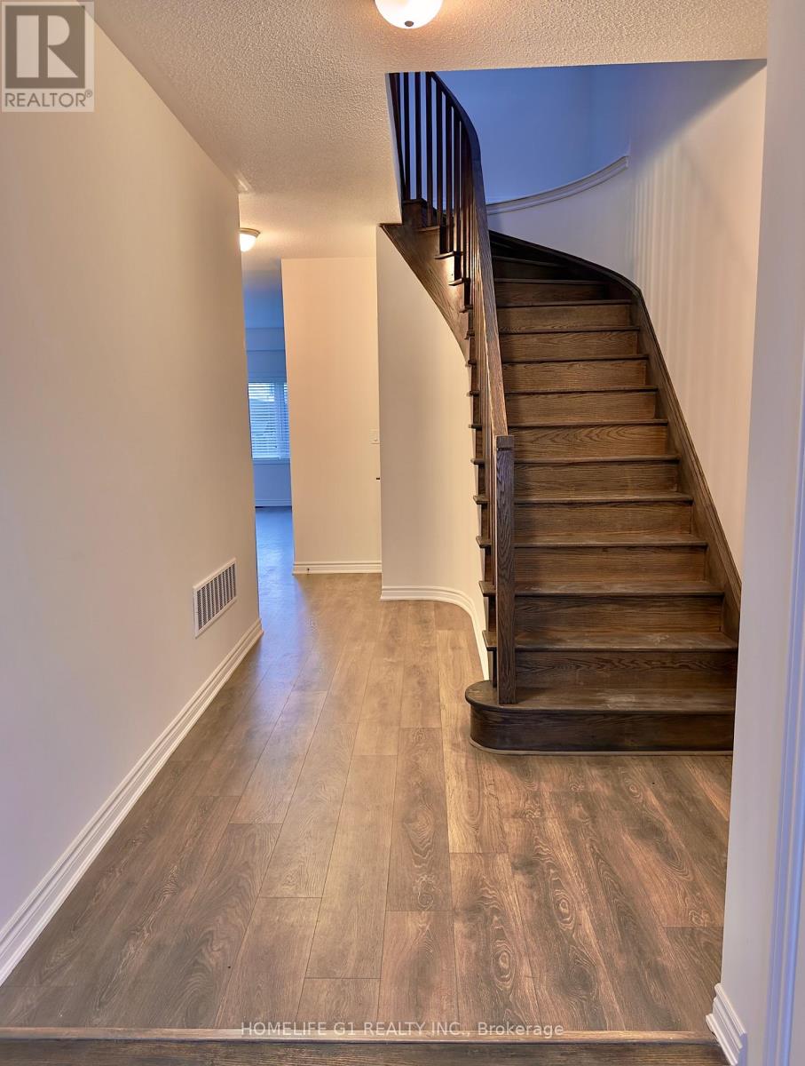 51 Sapphire Way, Thorold, Ontario  L2V 0B8 - Photo 5 - X12646988