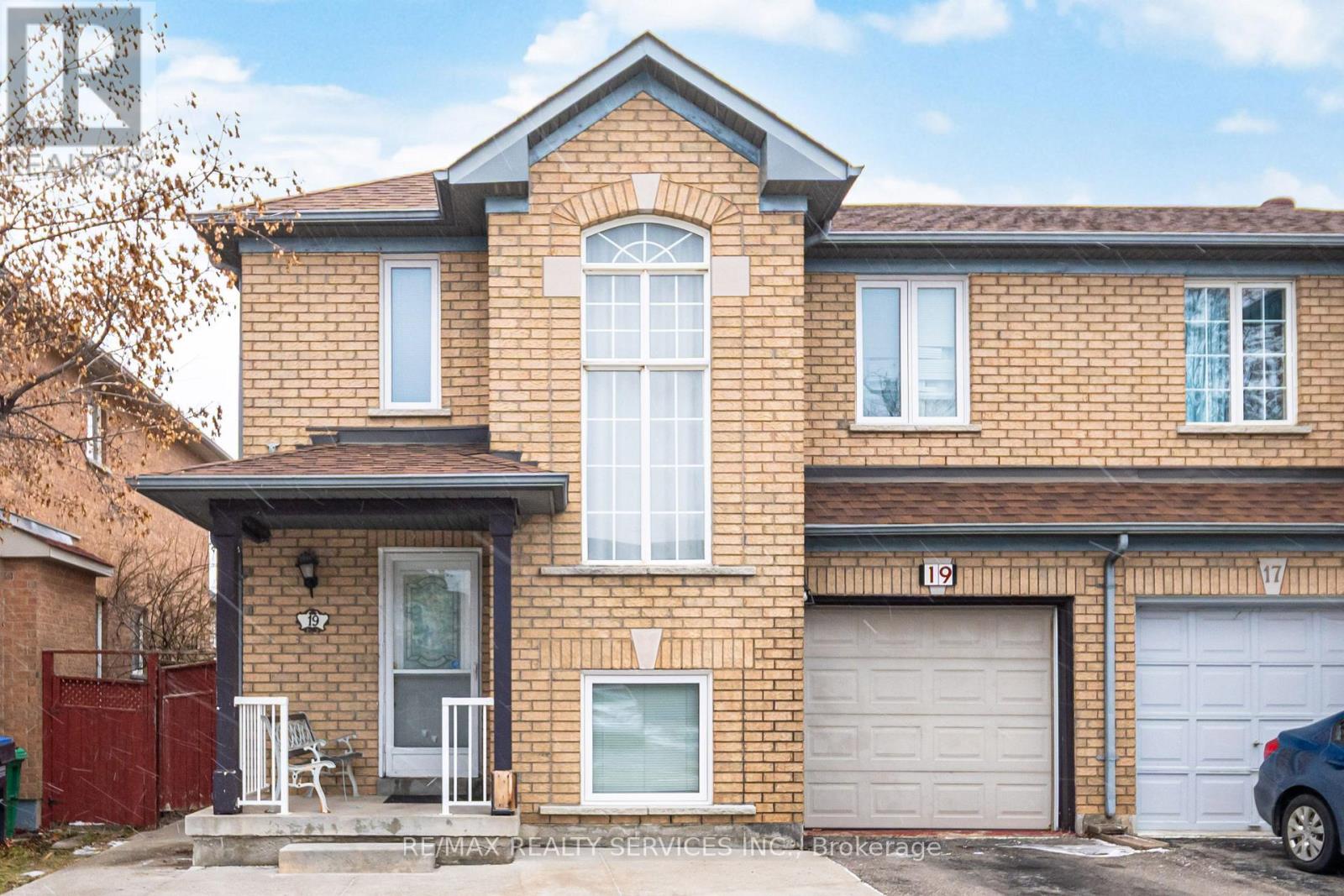 19 FLATLANDS WAY, Brampton, Ontario
