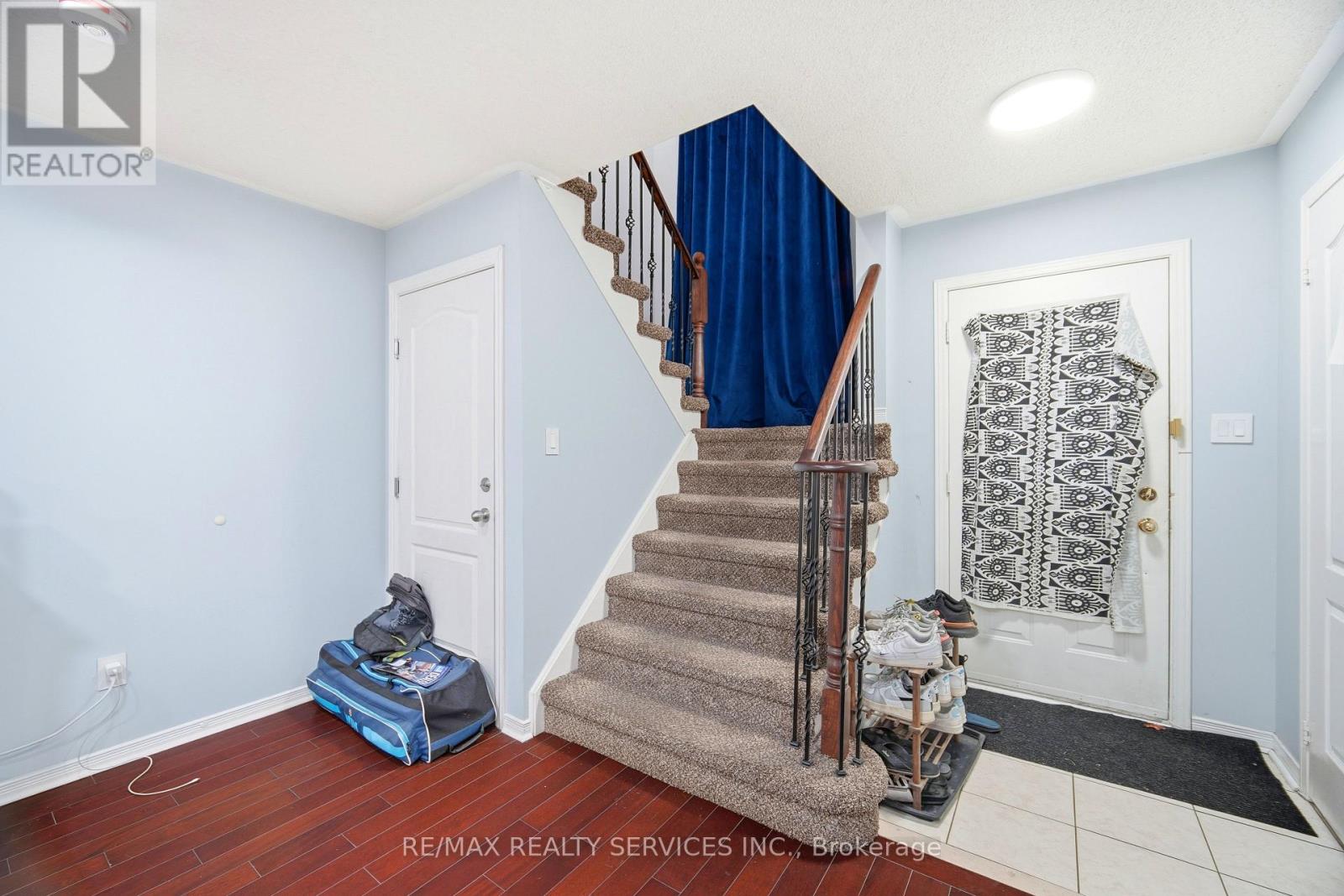 19 Flatlands Way, Brampton, Ontario  L6R 2B5 - Photo 18 - W12631300