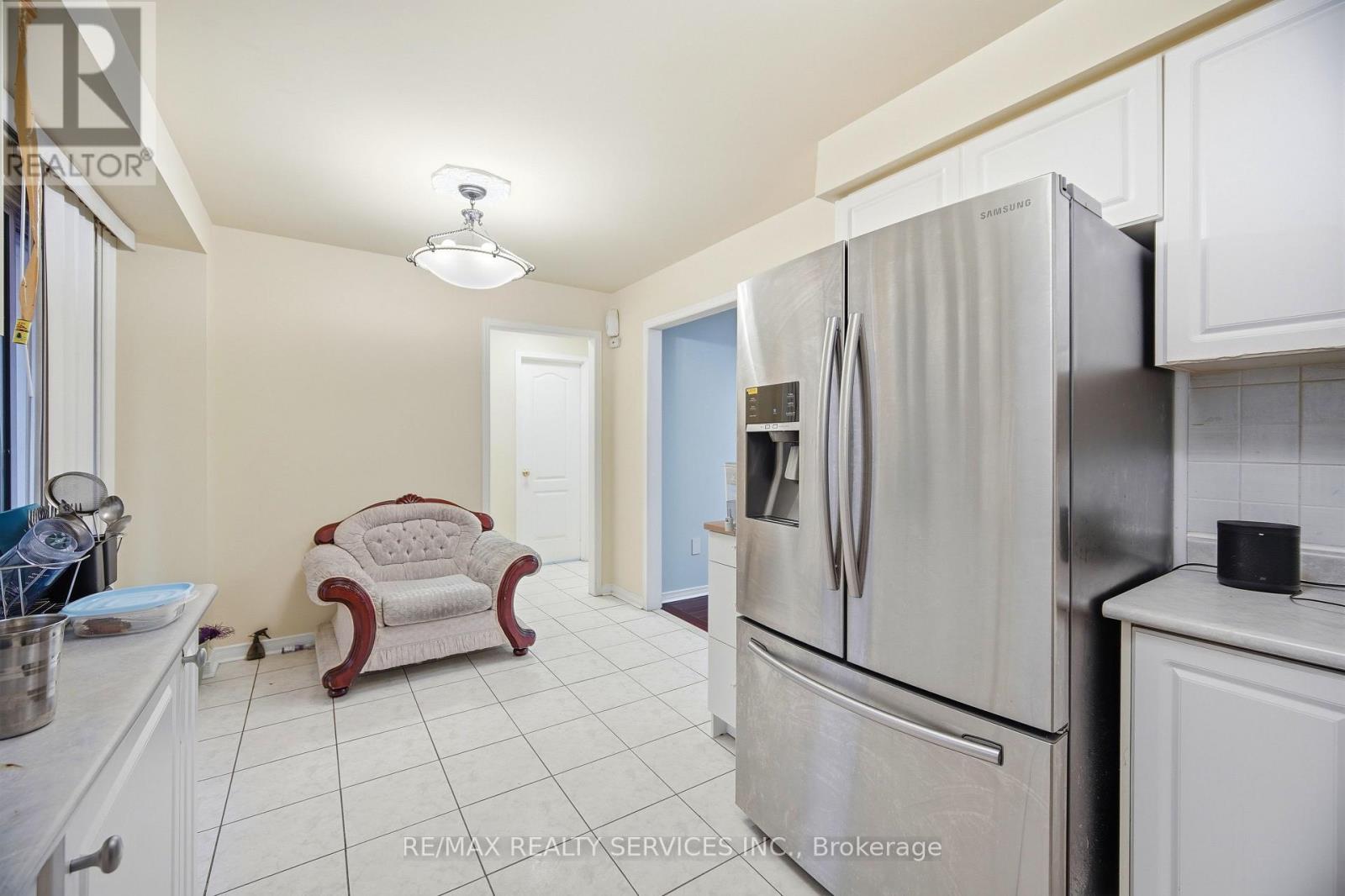 19 Flatlands Way, Brampton, Ontario  L6R 2B5 - Photo 15 - W12631300