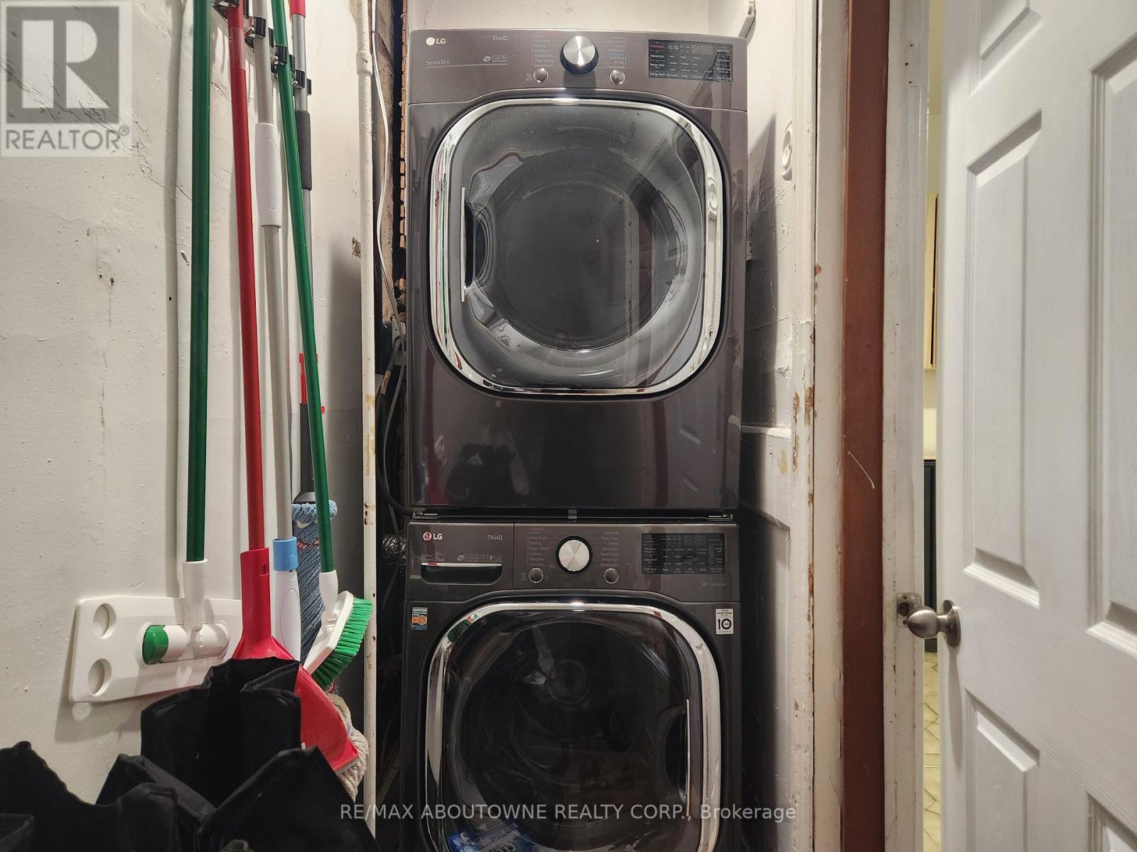 72 William Street, Hamilton, Ontario  L8L 5T7 - Photo 5 - X12586676