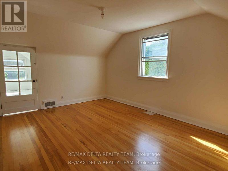 149 Pleasant Park Road, Ottawa, Ontario  K1H 5M4 - Photo 17 - X12647064