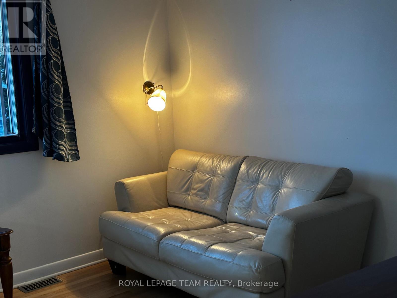 3590 Devine Road, Ottawa, Ontario  K4B 1S4 - Photo 4 - X12647094