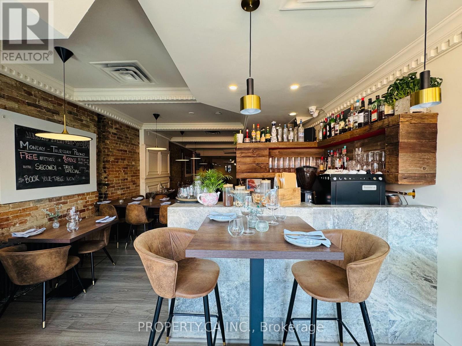 1182 St Clair Avenue W, Toronto (Corso Italia-Davenport), Ontario  M6E 1B4 - Photo 5 - W12275537