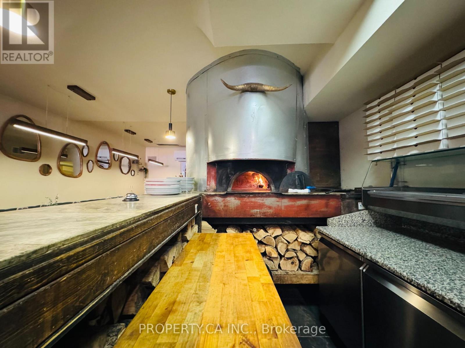 1182 St Clair Avenue W, Toronto (Corso Italia-Davenport), Ontario  M6E 1B4 - Photo 2 - W12275537