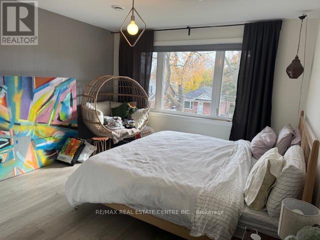 Upper Floor Only For Rent - 22 Branch Avenue, Toronto, Ontario  M8W 1M7 - Photo 13 - W12571510