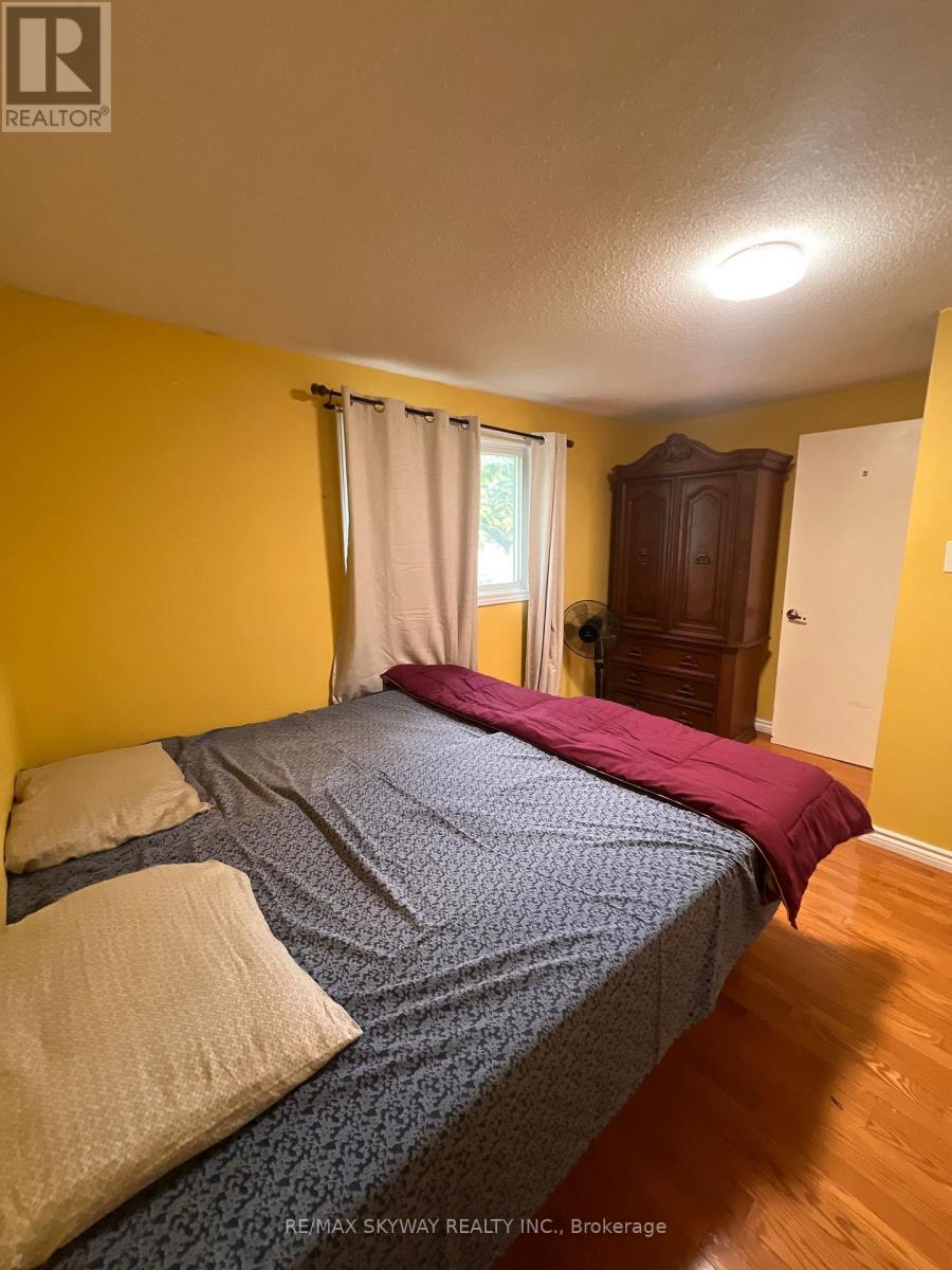 162 Cedarwoods Crescent, Kitchener, Ontario  N2C 2J8 - Photo 25 - X12390057