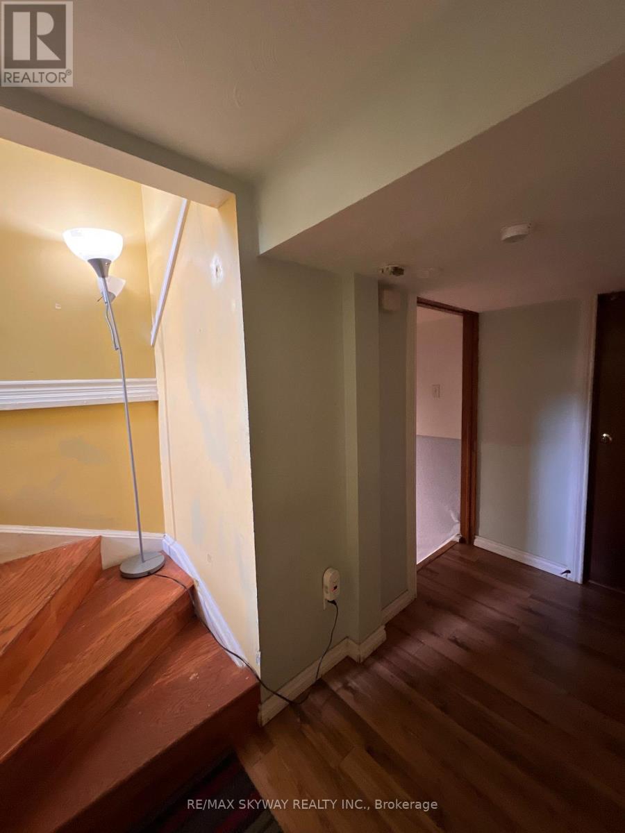 162 Cedarwoods Crescent, Kitchener, Ontario  N2C 2J8 - Photo 29 - X12390057