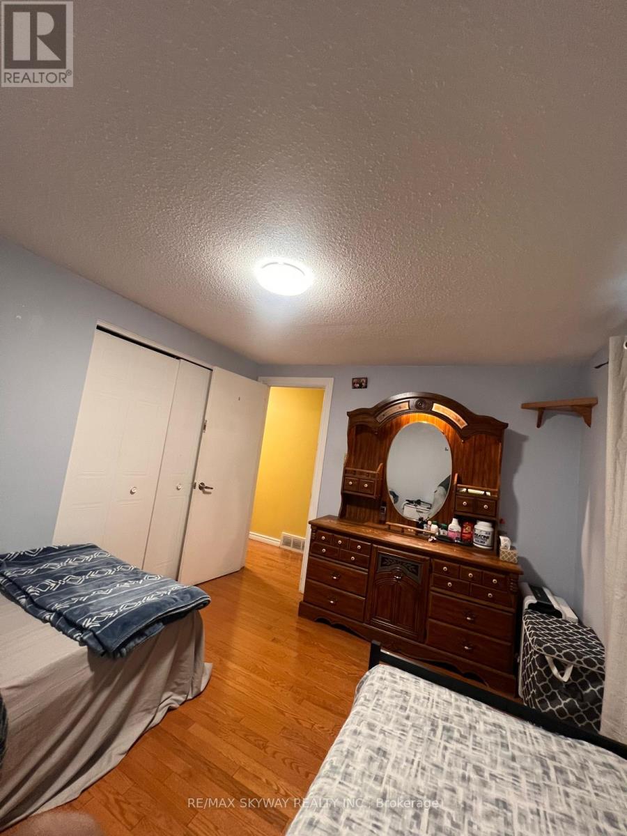 162 Cedarwoods Crescent, Kitchener, Ontario  N2C 2J8 - Photo 27 - X12390057