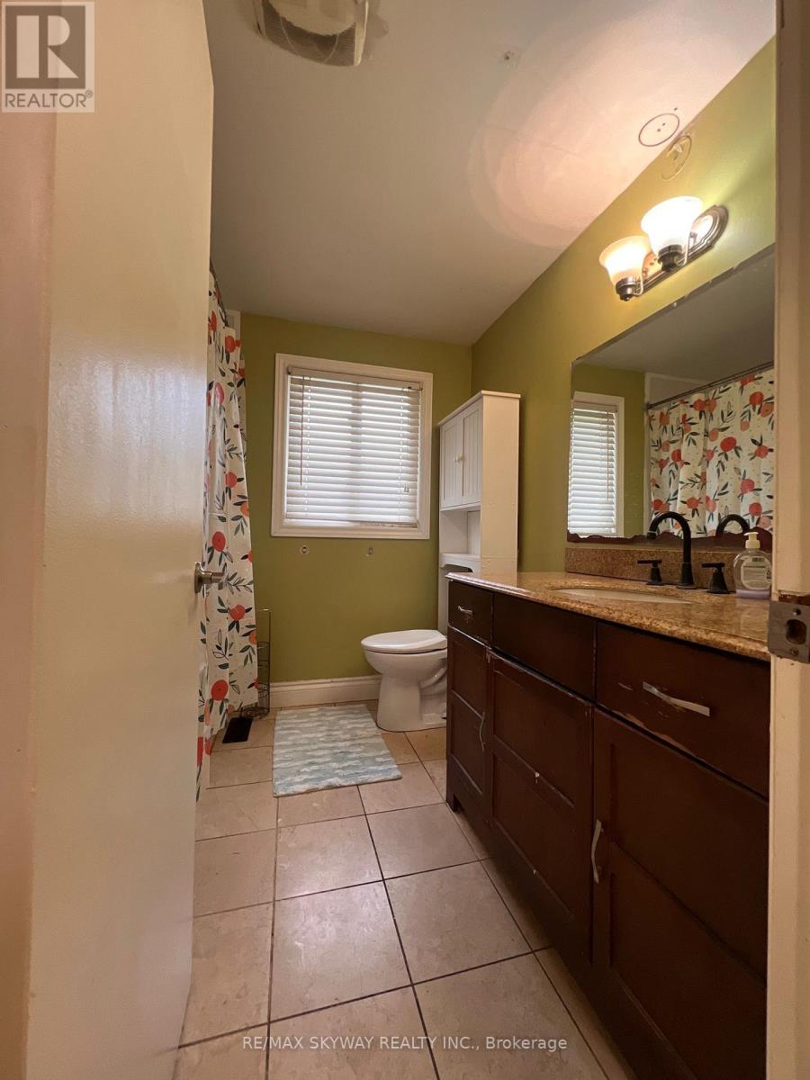 162 Cedarwoods Crescent, Kitchener, Ontario  N2C 2J8 - Photo 20 - X12390057