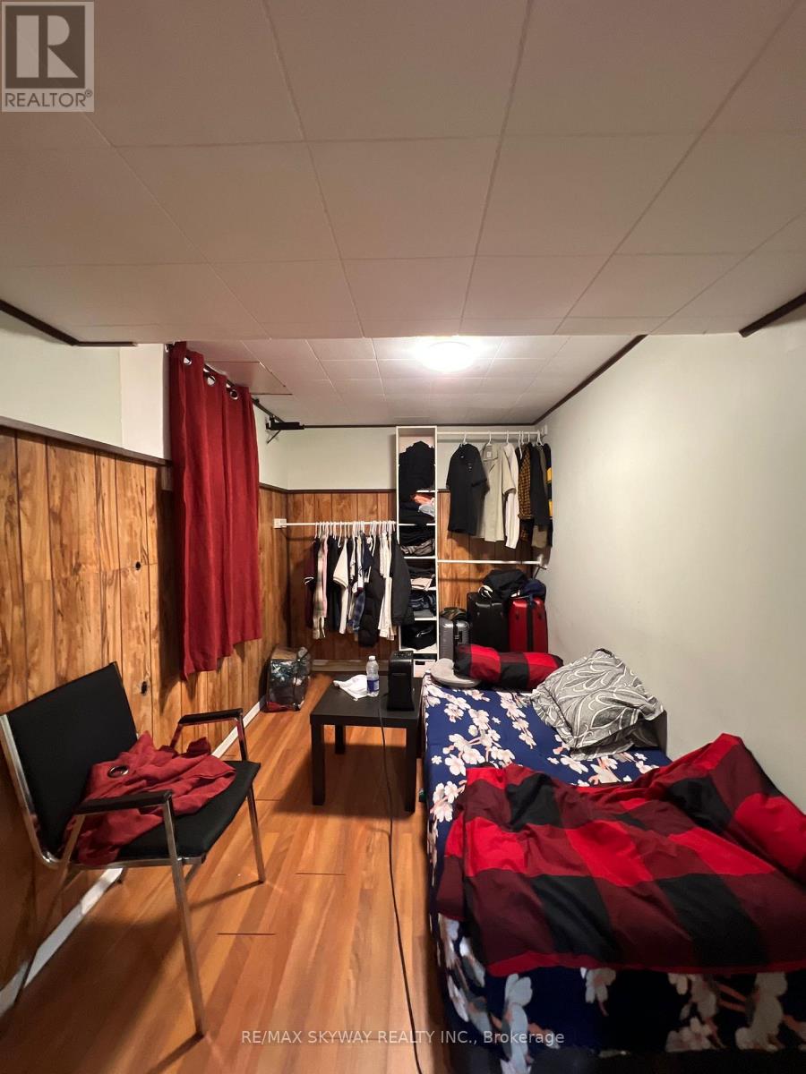 162 Cedarwoods Crescent, Kitchener, Ontario  N2C 2J8 - Photo 36 - X12390057