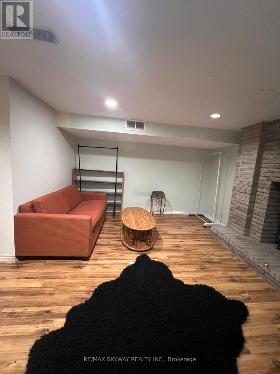 162 Cedarwoods Crescent, Kitchener, Ontario  N2C 2J8 - Photo 39 - X12390057