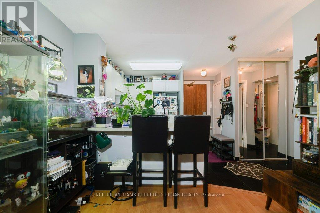 1004 - 105 Victoria Street, Toronto, Ontario  M5C 3B4 - Photo 8 - C12647074