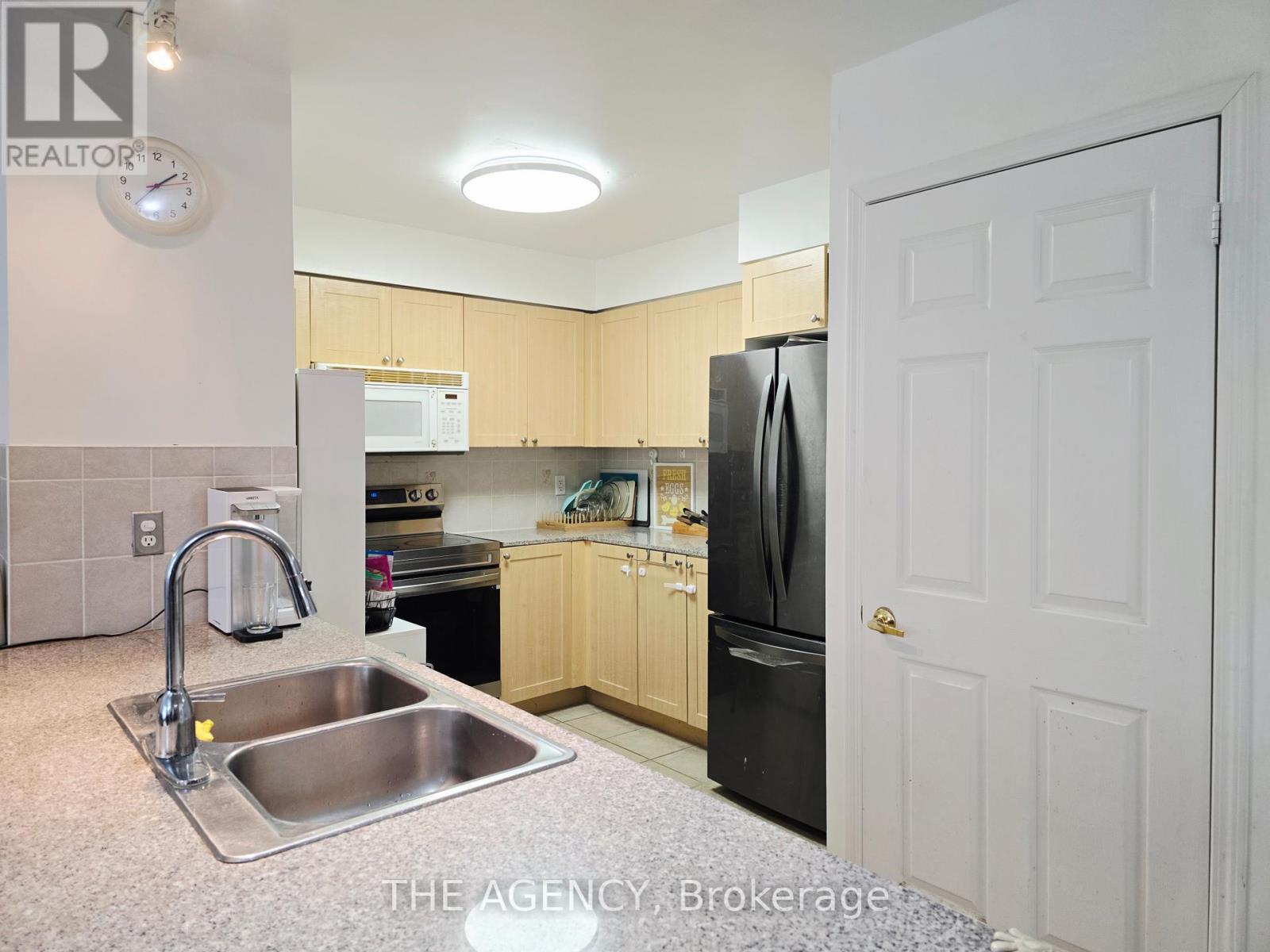 207 - 5940 Yonge Street, Toronto, Ontario  M2M 4M6 - Photo 2 - C12647076