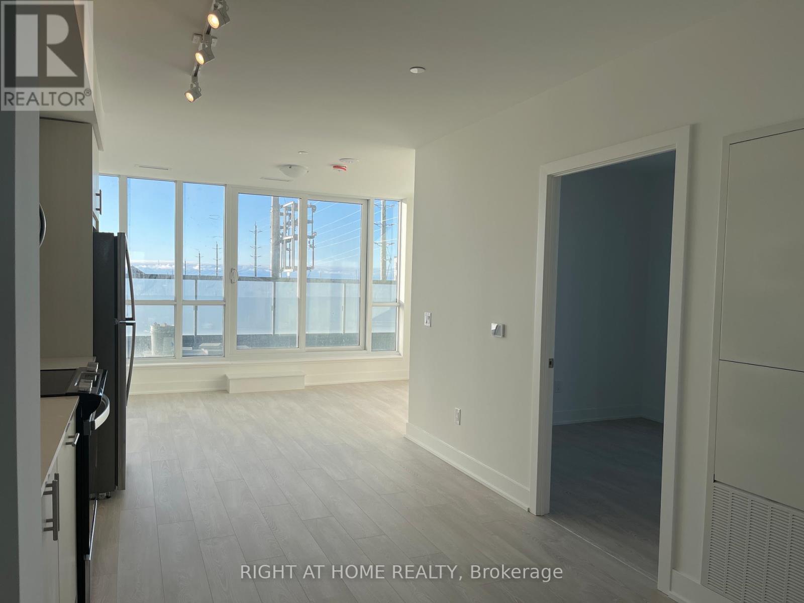 307 - 2545 Simcoe Street N, Oshawa, Ontario  L1H 7K4 - Photo 6 - E12646996