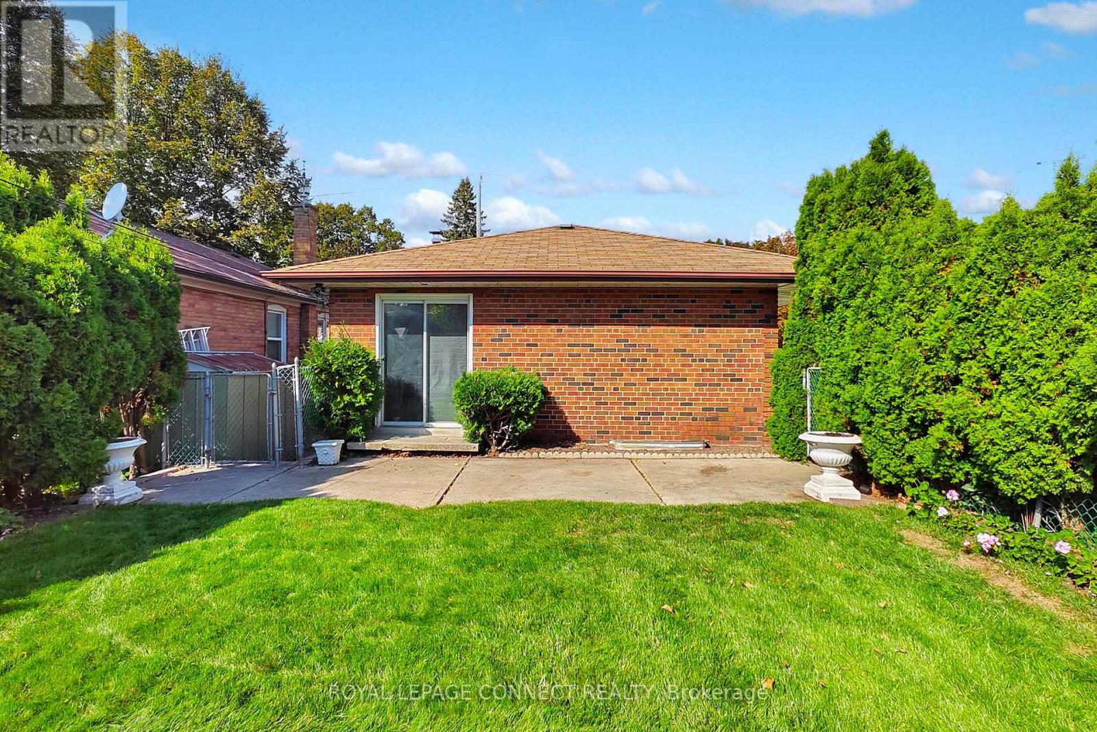 14 Dalehurst Avenue, Toronto, Ontario  M1G 2X8 - Photo 41 - E12647044