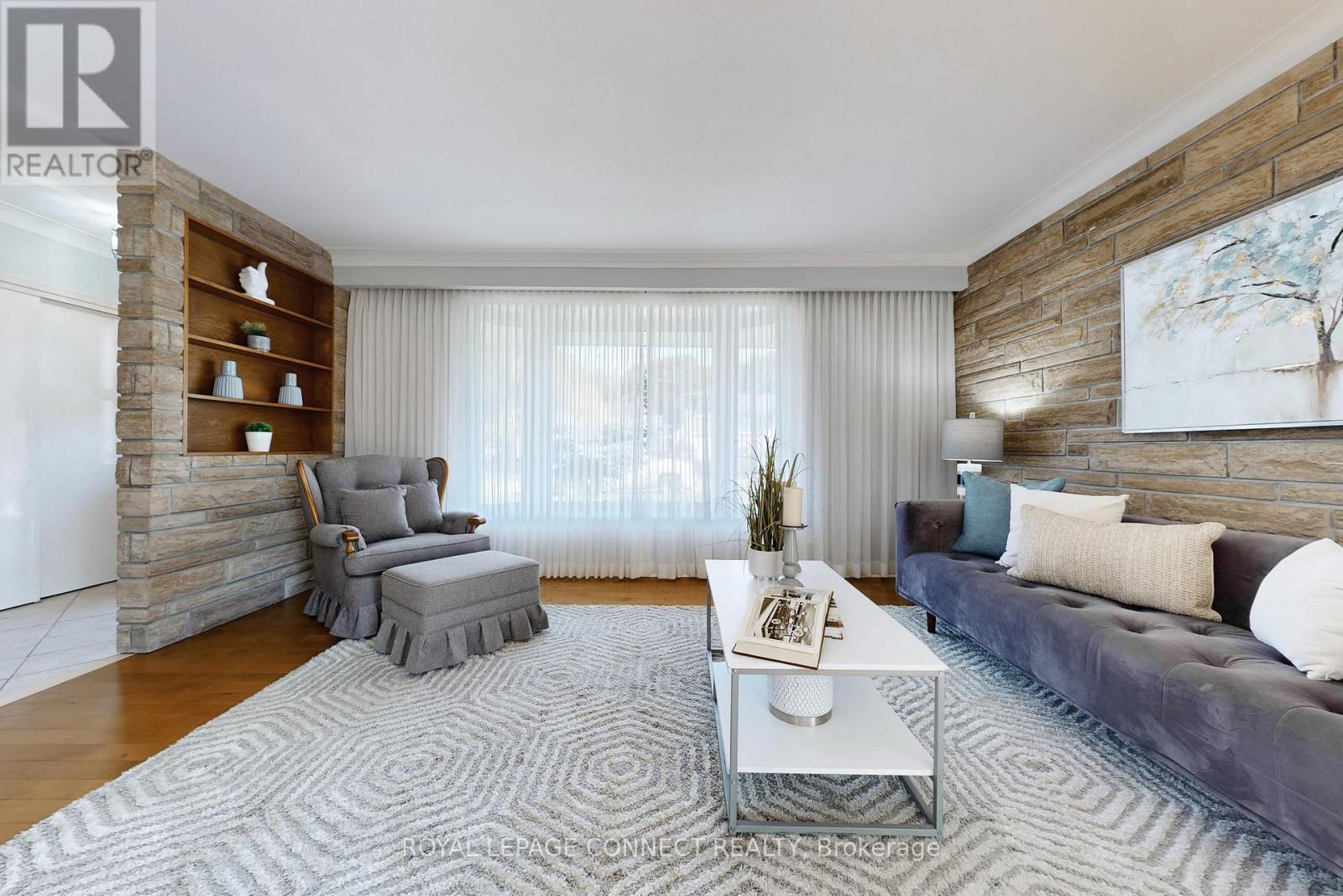 14 Dalehurst Avenue, Toronto, Ontario  M1G 2X8 - Photo 5 - E12647044