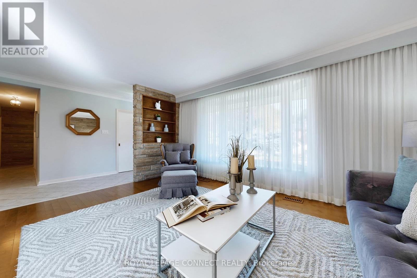 14 Dalehurst Avenue, Toronto, Ontario  M1G 2X8 - Photo 6 - E12647044