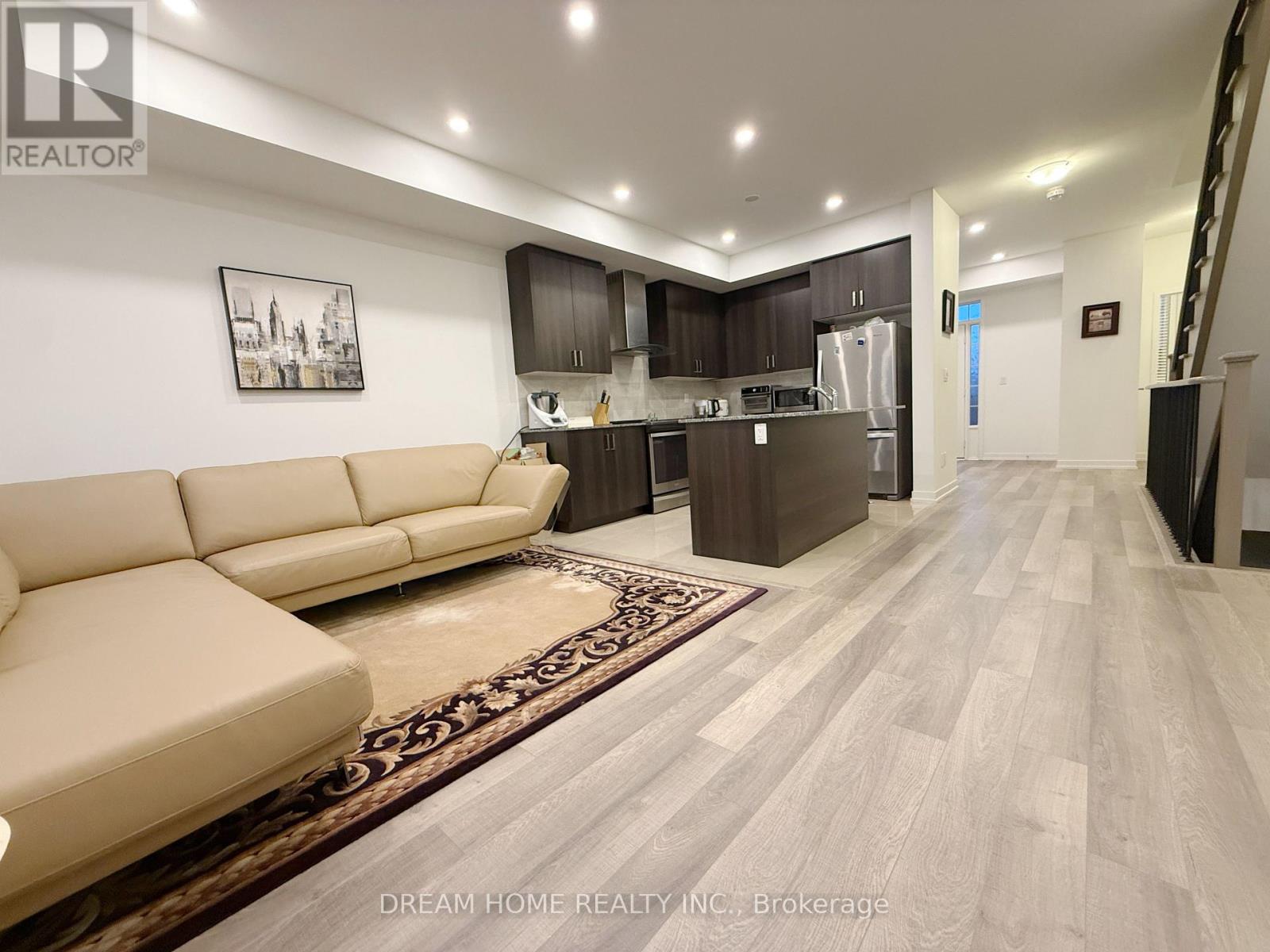 314 Clay Stones Street, Newmarket, Ontario  L3X 0M1 - Photo 5 - N12647018