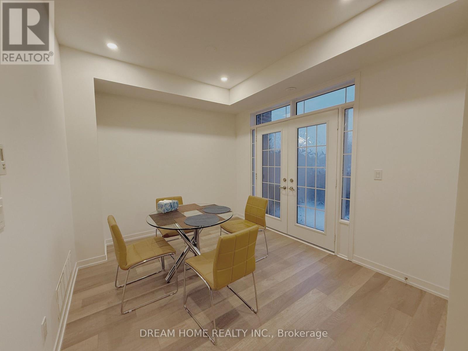 314 Clay Stones Street, Newmarket, Ontario  L3X 0M1 - Photo 6 - N12647018