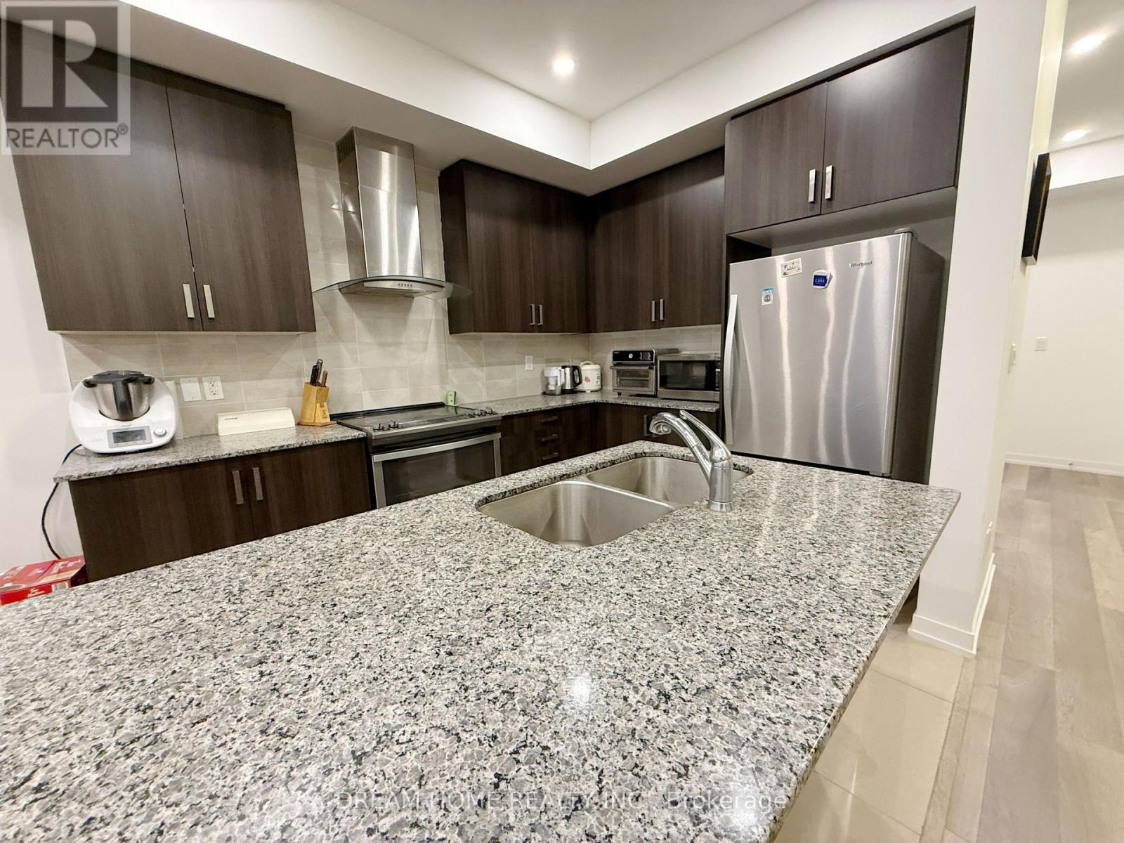 314 Clay Stones Street, Newmarket, Ontario  L3X 0M1 - Photo 7 - N12647018