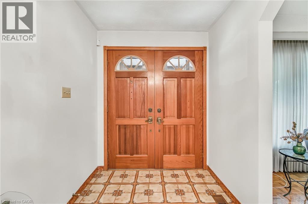 75 President Drive, Stoney Creek, Ontario  L8G 4L7 - Photo 6 - 40789564