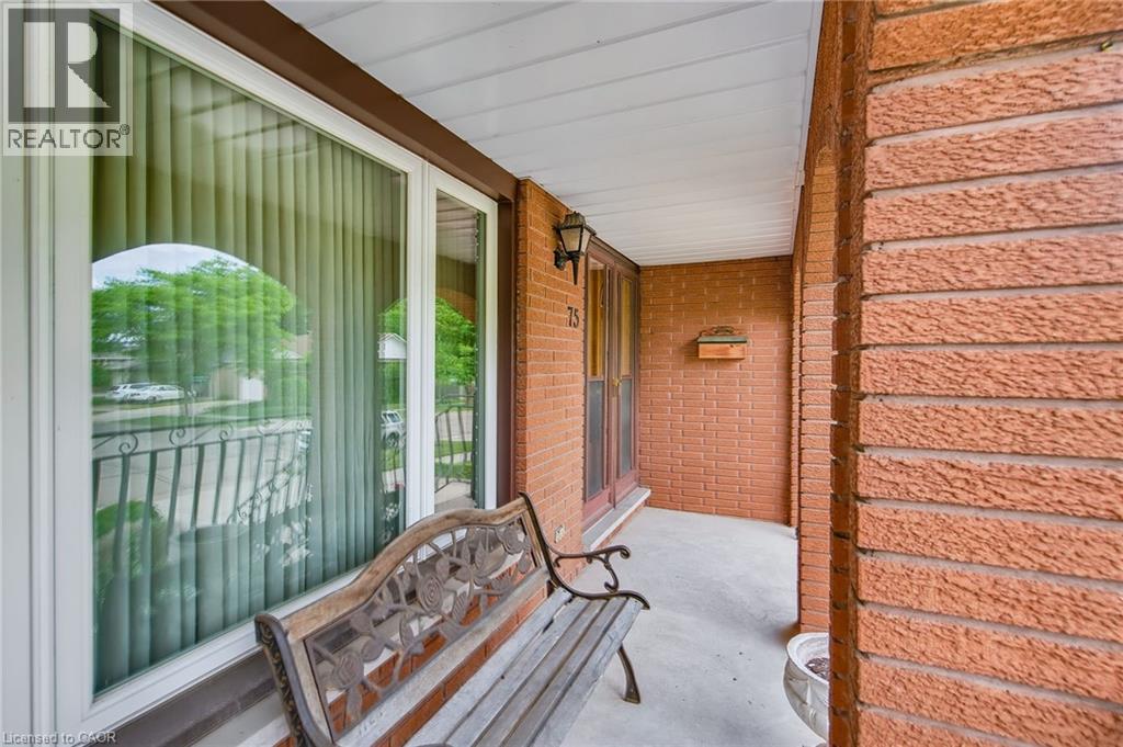 75 President Drive, Stoney Creek, Ontario  L8G 4L7 - Photo 5 - 40789564
