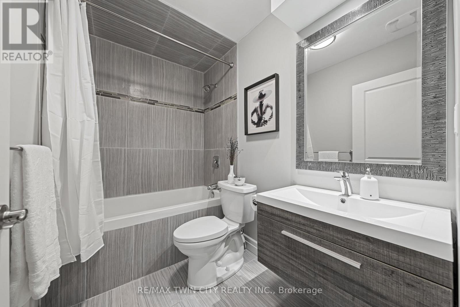 308 Deerfoot Trail, Waterloo, Ontario  N2K 0B3 - Photo 42 - X12389707