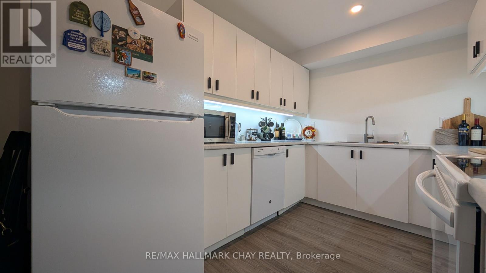 Unit B - 325 Peter Street N, Orillia, Ontario  L3V 5A4 - Photo 14 - S12647026