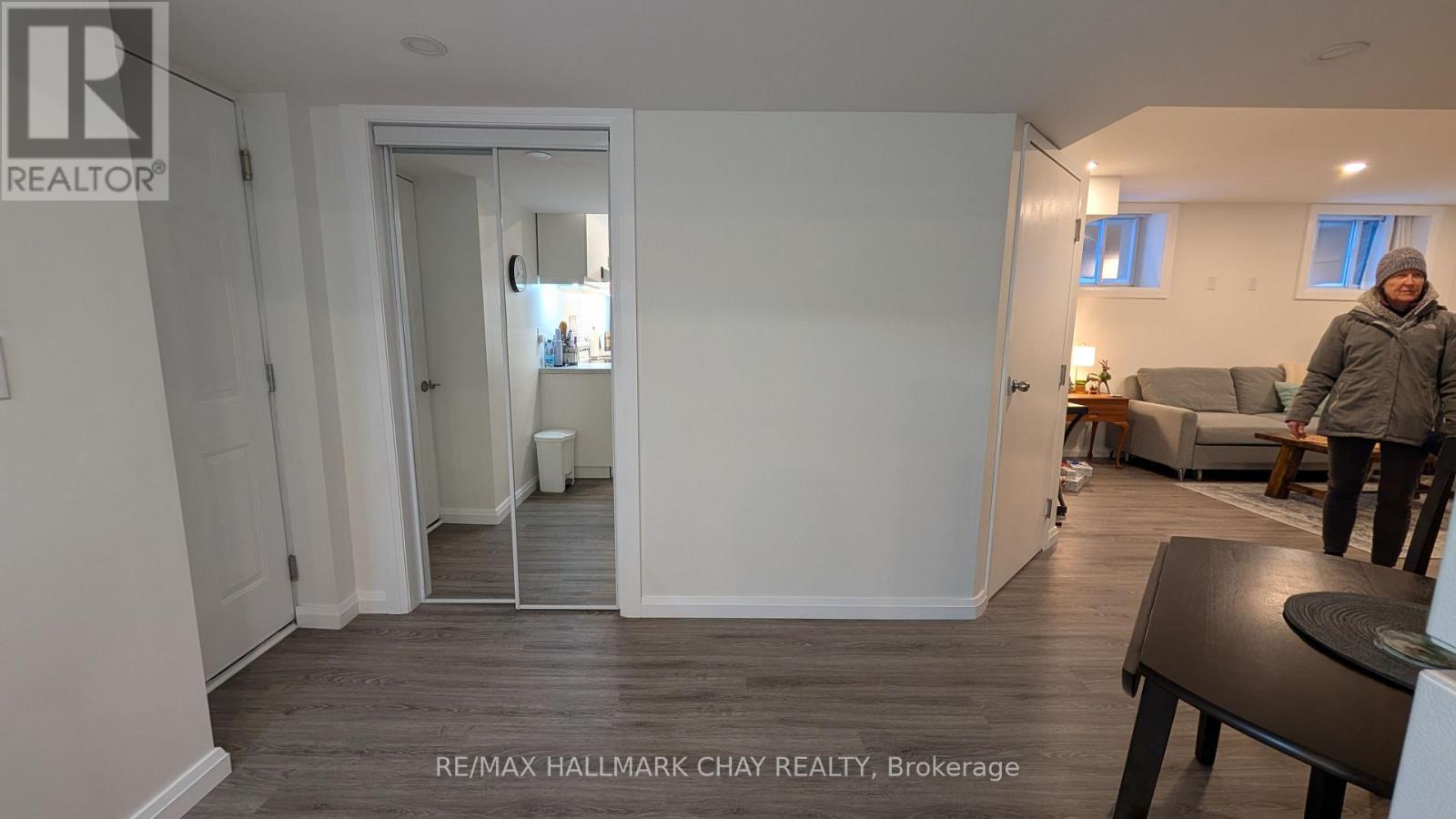 Unit B - 325 Peter Street N, Orillia, Ontario  L3V 5A4 - Photo 17 - S12647026