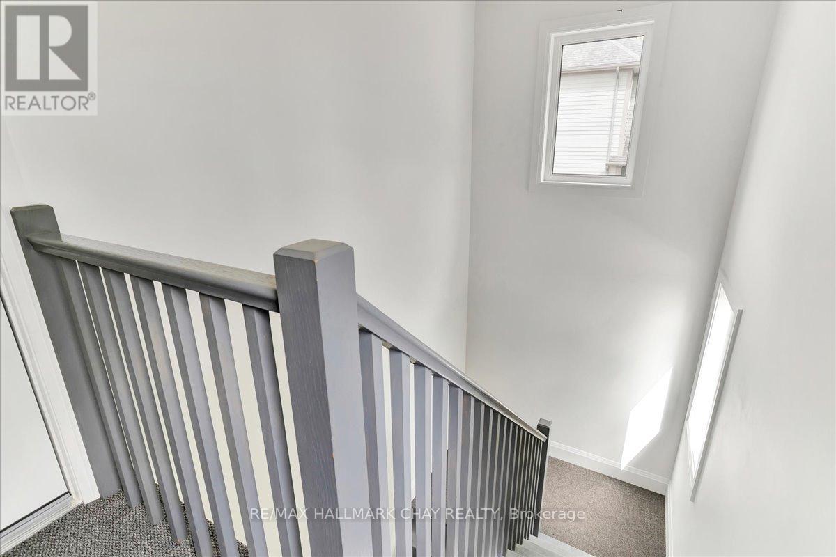 Unit B - 325 Peter Street N, Orillia, Ontario  L3V 5A4 - Photo 25 - S12647026