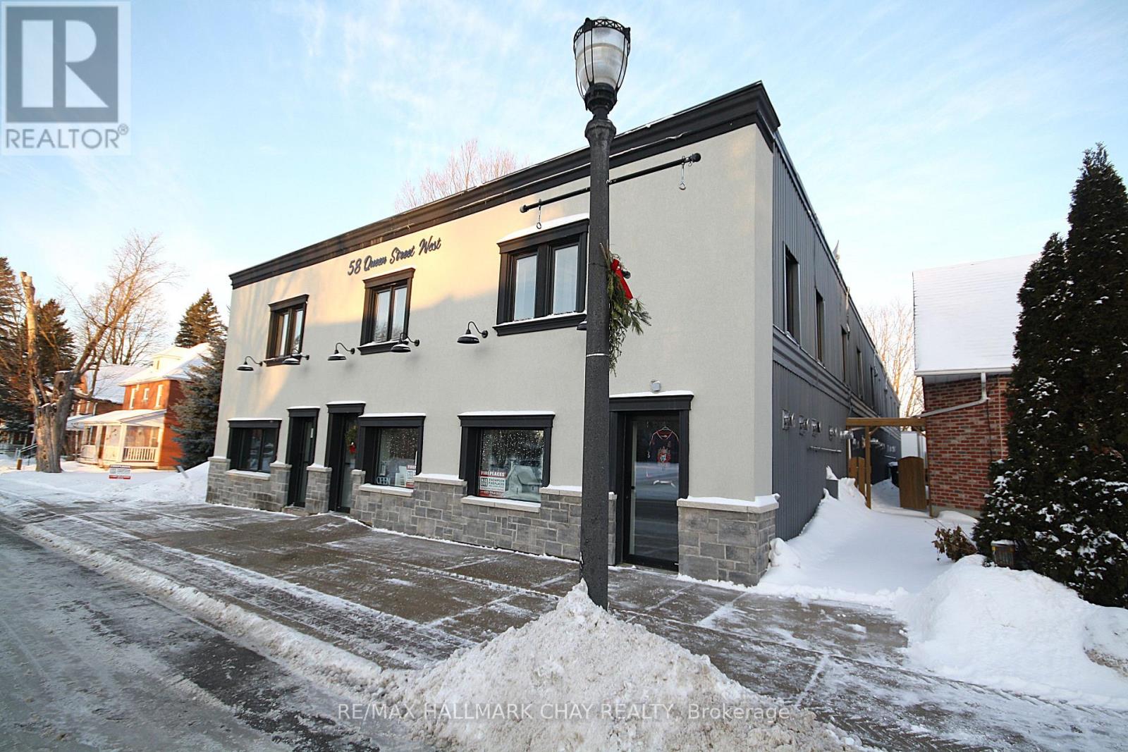 58 QUEEN ST STREET W, Springwater, Ontario