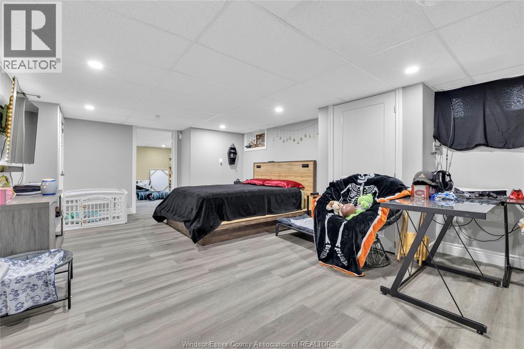 1879-81 Ford, Windsor, Ontario  N8T 2E2 - Photo 24 - 25031959