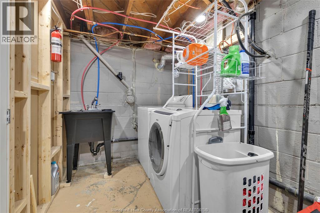 1879-81 Ford, Windsor, Ontario  N8T 2E2 - Photo 28 - 25031959