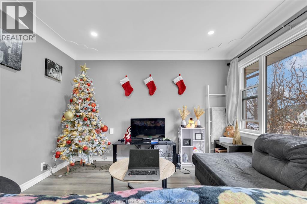 1879-81 Ford, Windsor, Ontario  N8T 2E2 - Photo 4 - 25031959