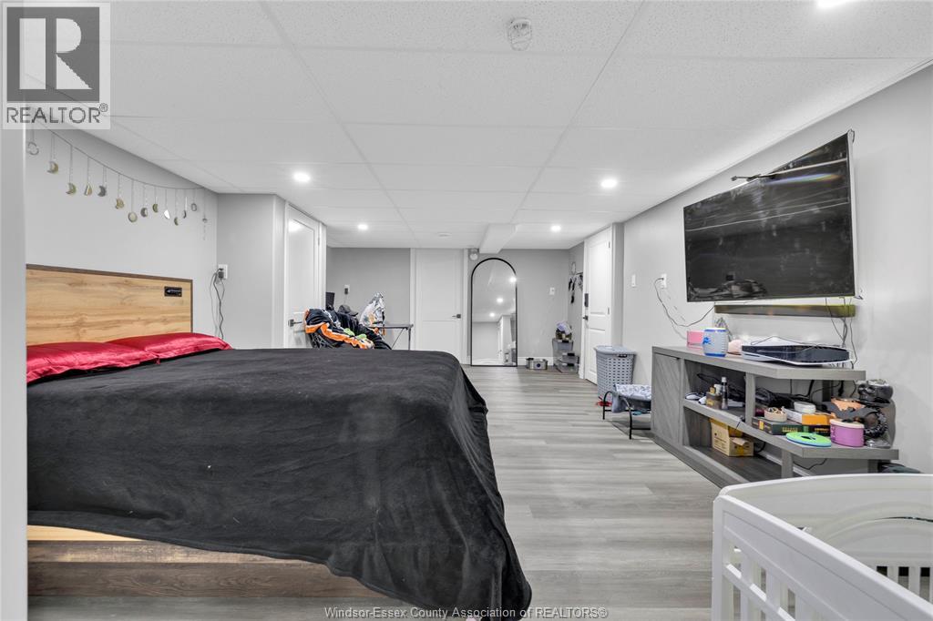 1879-81 Ford, Windsor, Ontario  N8T 2E2 - Photo 25 - 25031958